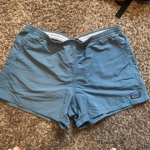 Patagonia women’s 5” baggies